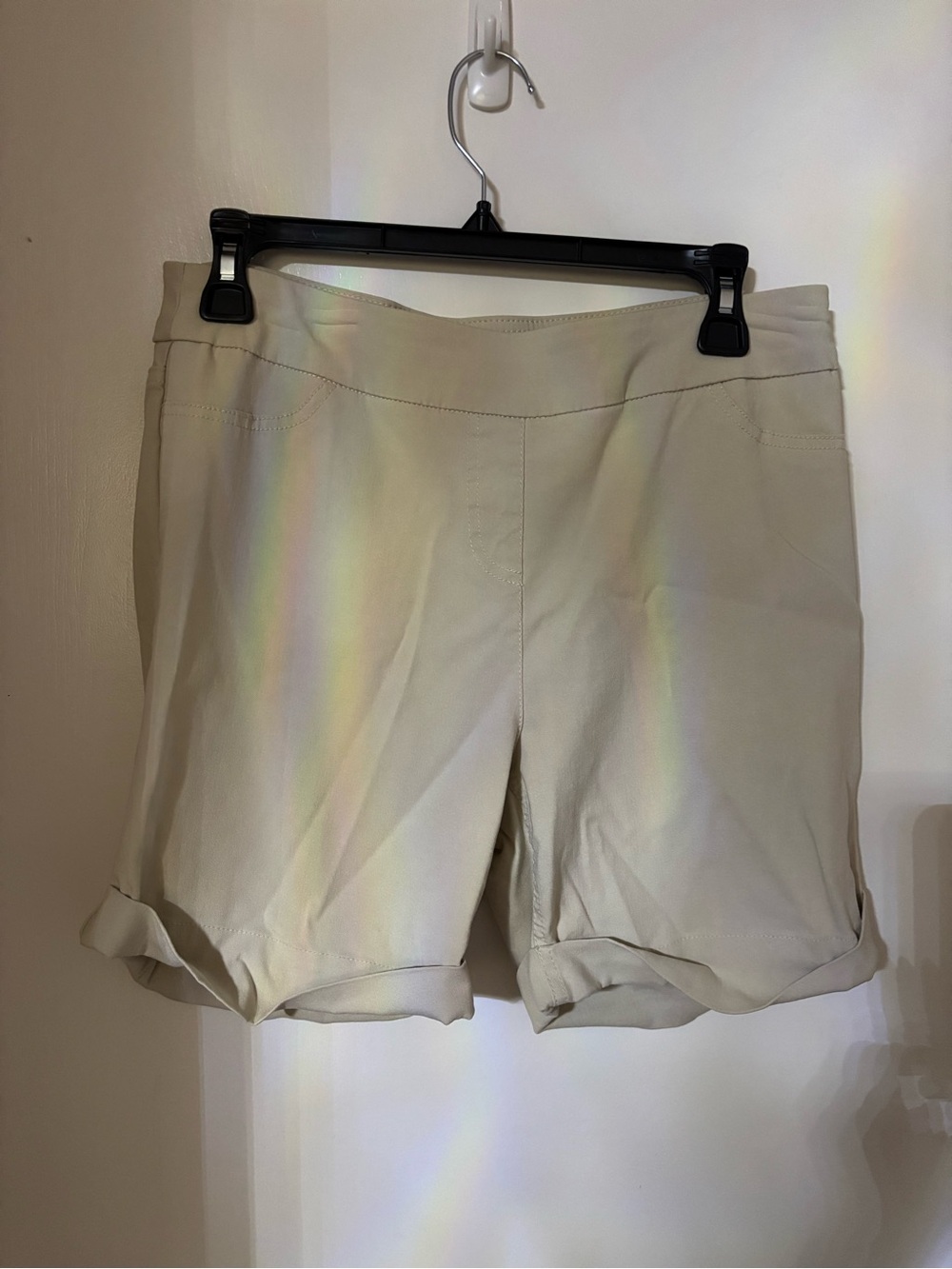 Soft Surroundings Light Beige Roll-Cuff High Waist Shorts